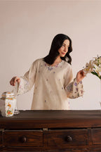 Ivory Floral Embroidered Lawn 2-Piece Suit