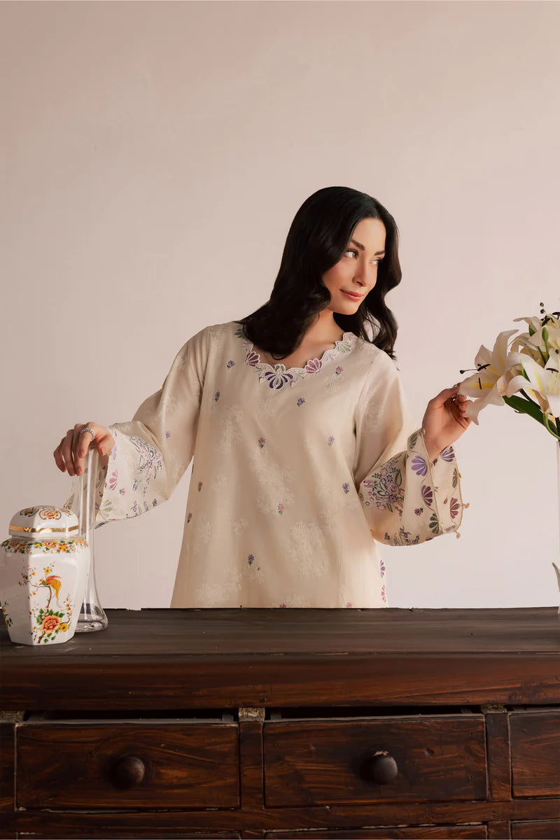 Ivory Floral Embroidered Lawn 2-Piece Suit