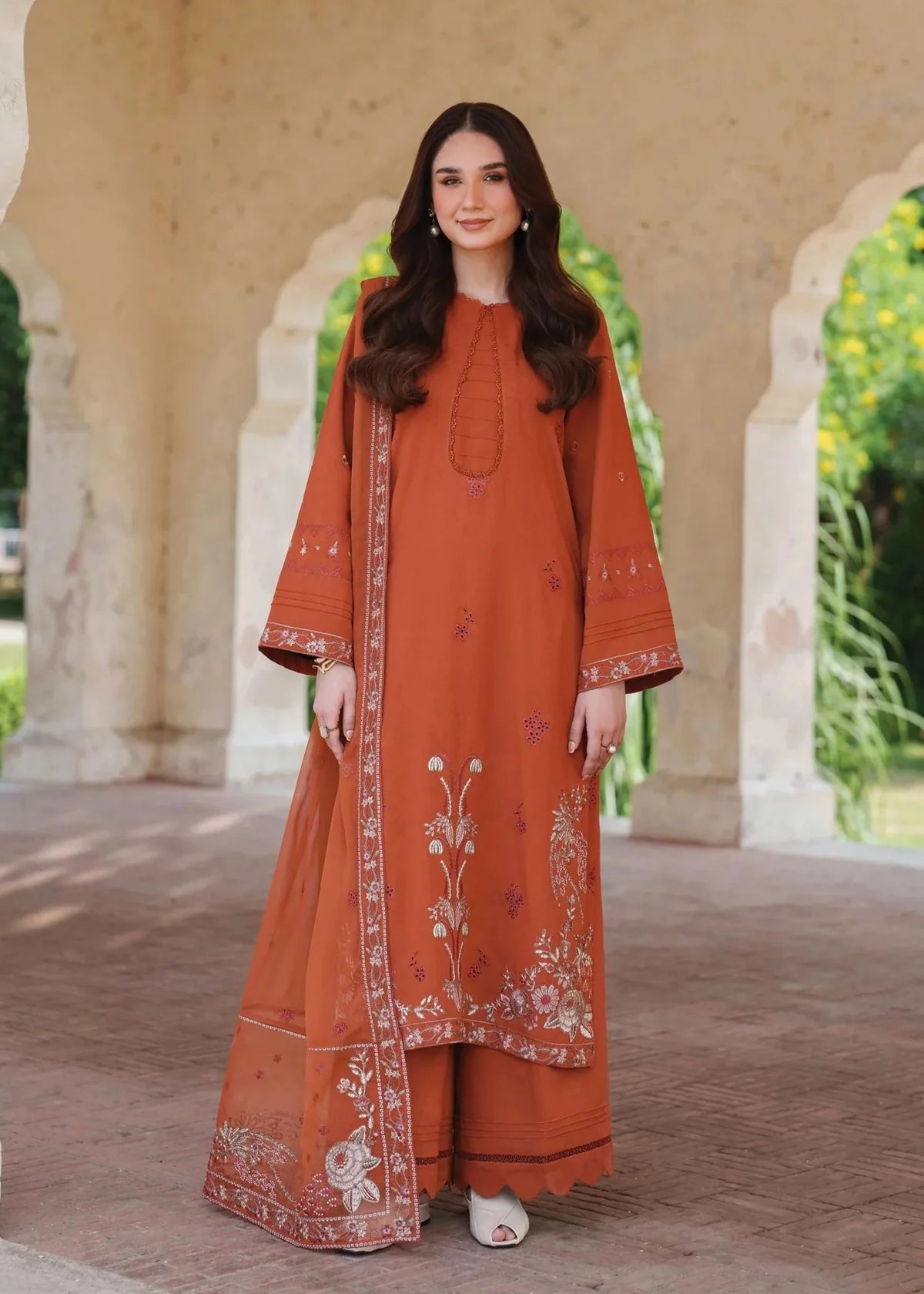 Begum Embroidered - 3pcs